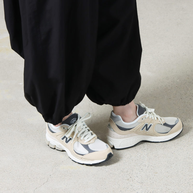 NEW BALANCE(˥塼Х) M2002R