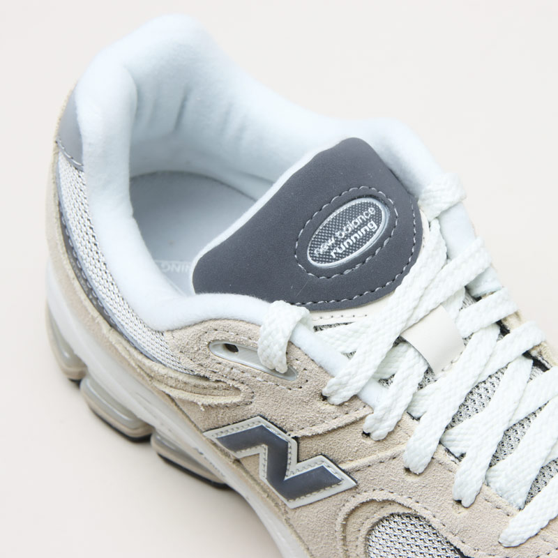 NEW BALANCE(˥塼Х) M2002R
