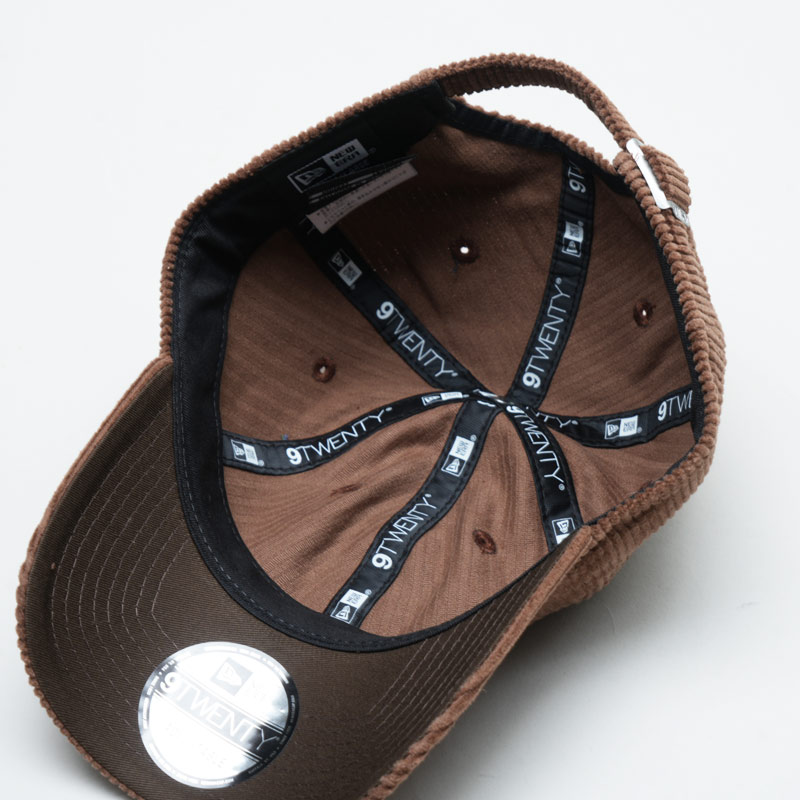 NEW ERA(�˥塼����) 9TWENTY �١����å� Corduroy �����ǥ���� �֥饦��