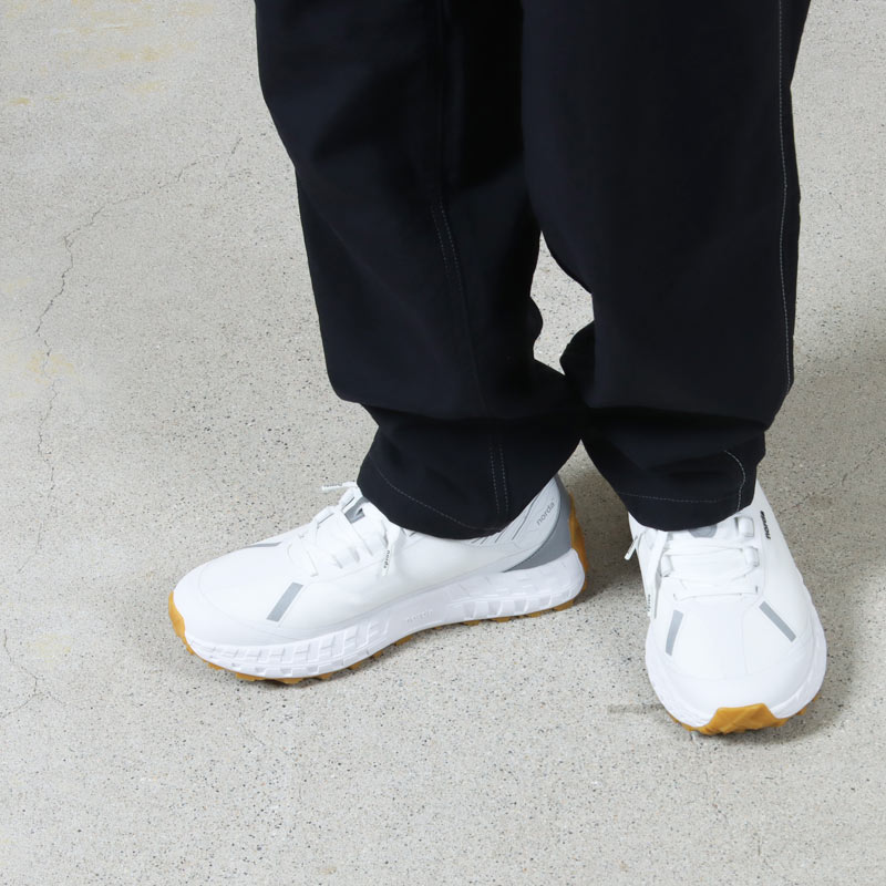 norda(Υ) 001AWhite Gum