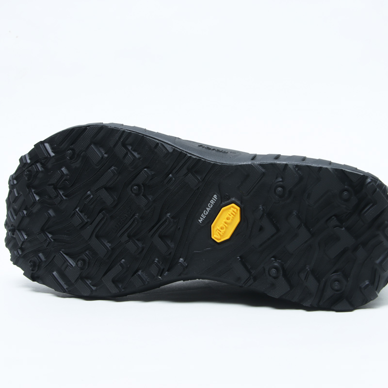 norda(Υ) 001AStealth Black