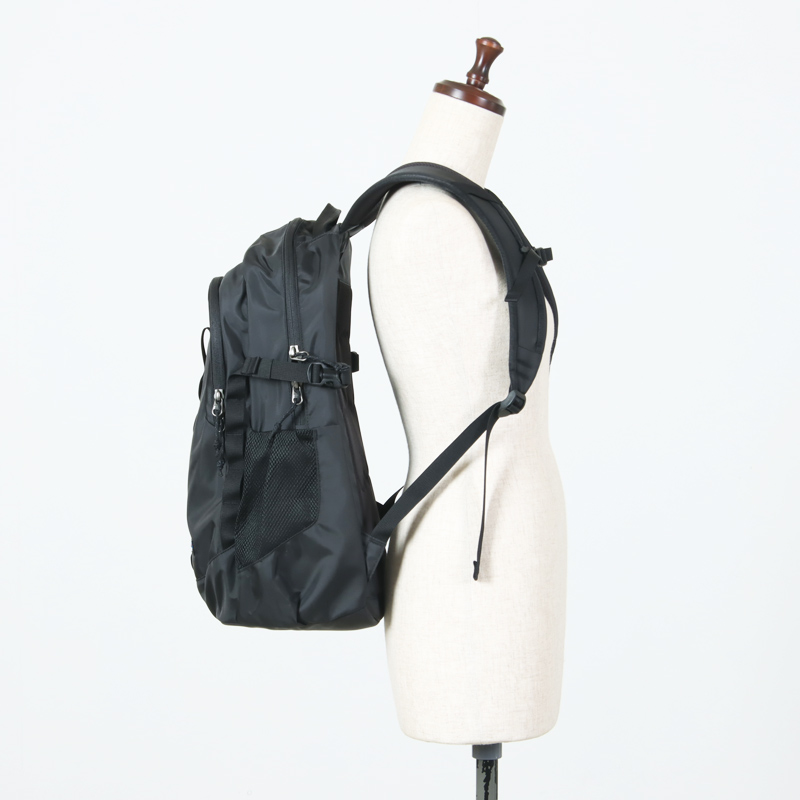 PATAGONIA(�ѥ����˥�) Refugio Day Pack 26L