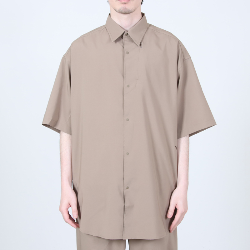 PUMA(�ס���) OVERSIZED SS SHIRT