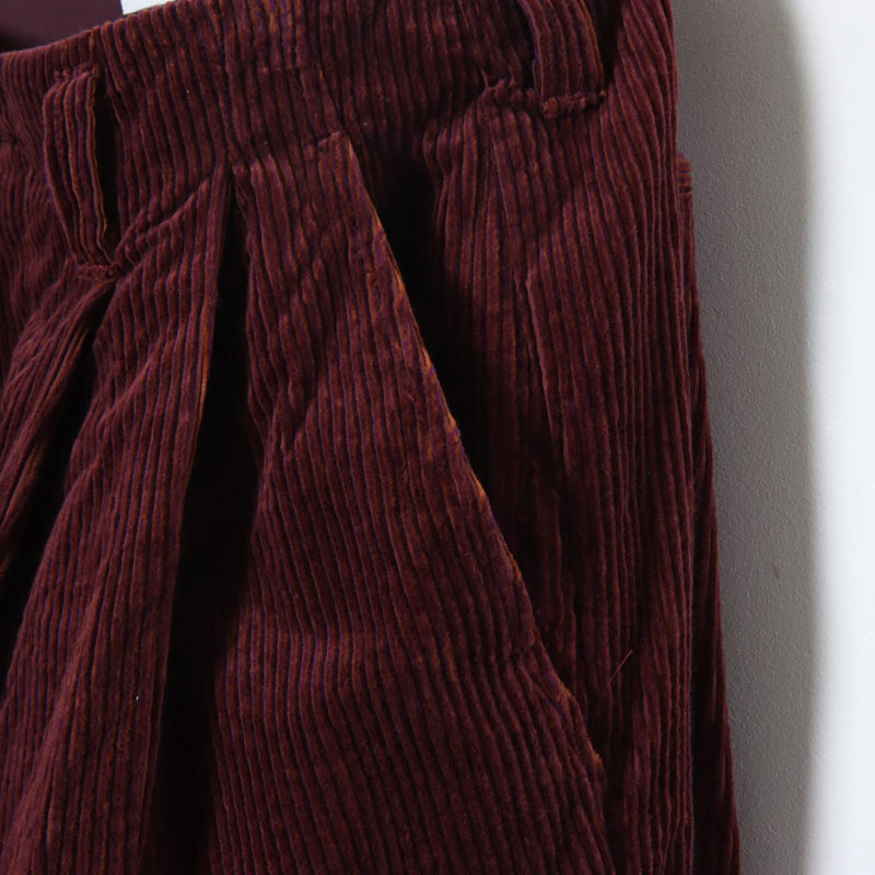 roundabout(饦Х) Corduroy 2tuck Pants