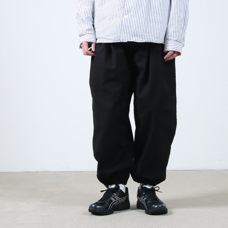 roundabout(饦Х) Cotton Serge 3tuck Big Balloon Pants