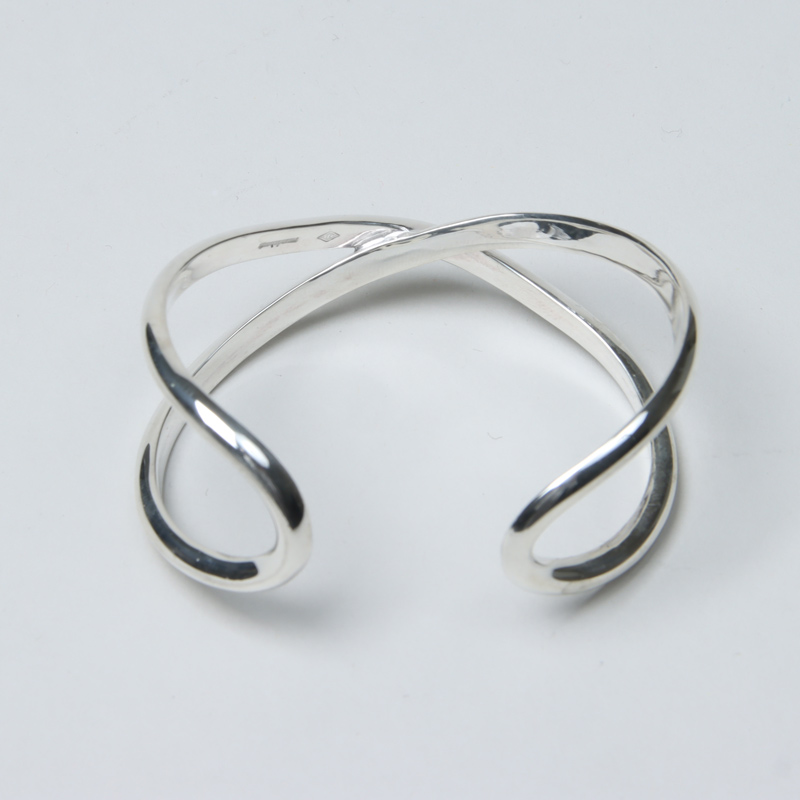 roundabout(饦Х) Silver Cross-Over Bangle