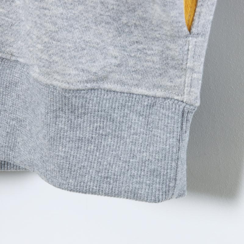 Soglia(ꥢ) NERDS High Neck Sweat