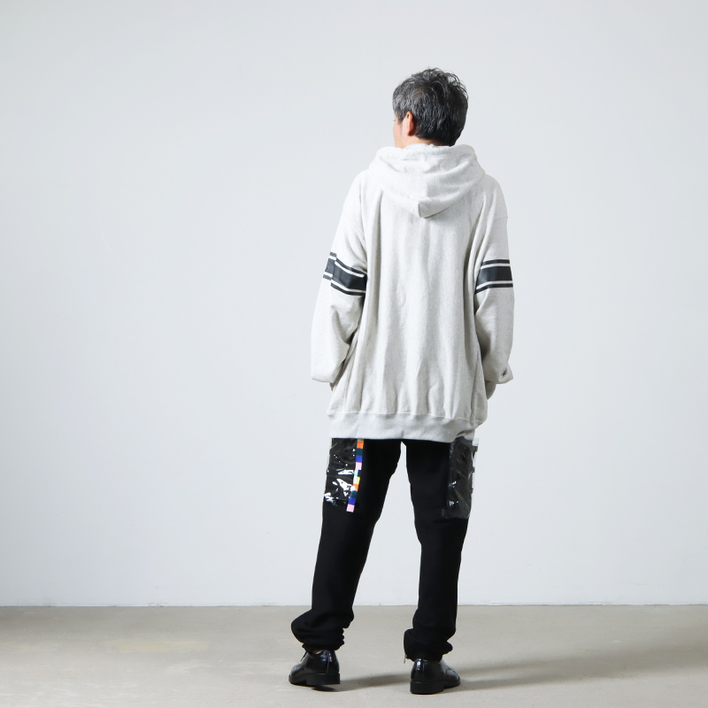 ソロイスト THE ERA OVERSIZED HOODIE