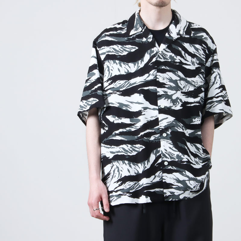 TAKAHIROMIYASHITATheSoloist.(ҥߥ䥷) hawaiian shirt.(tiger camouflage)
