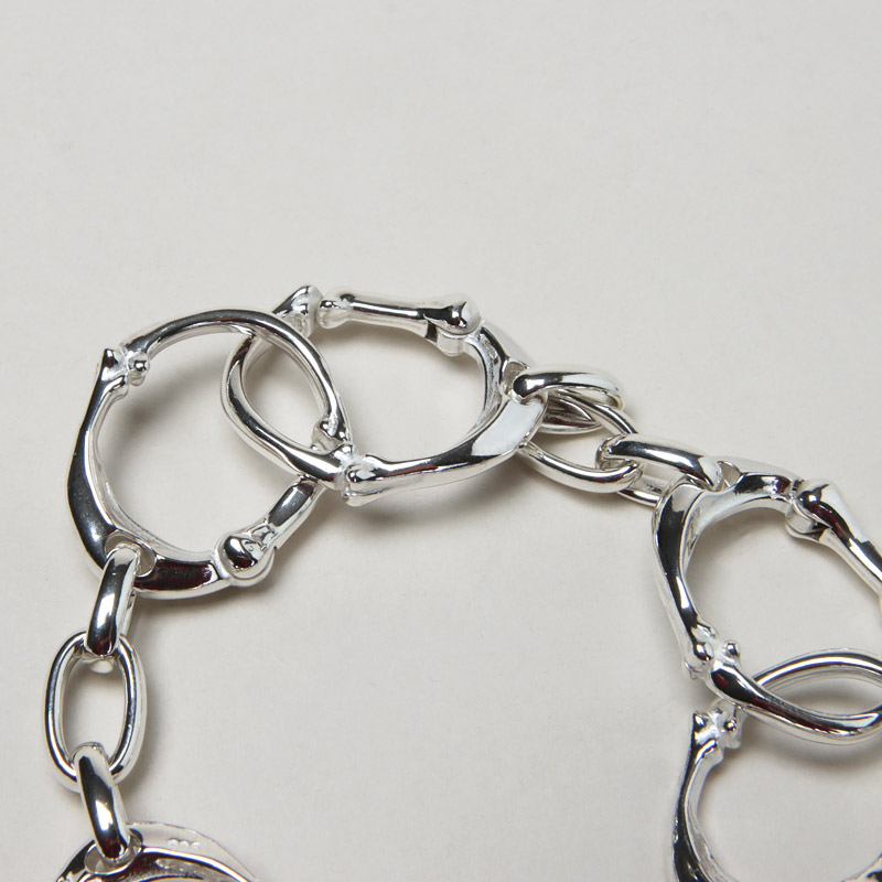 TAKAHIROMIYASHITATheSoloist.(ҥߥ䥷) bone shaped carabiner bracelet.-S-