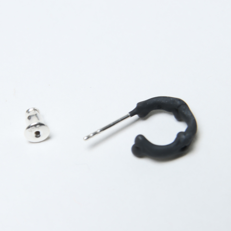 TAKAHIROMIYASHITATheSoloist.(ҥߥ䥷) bone shaped earrings.-S- 9mm