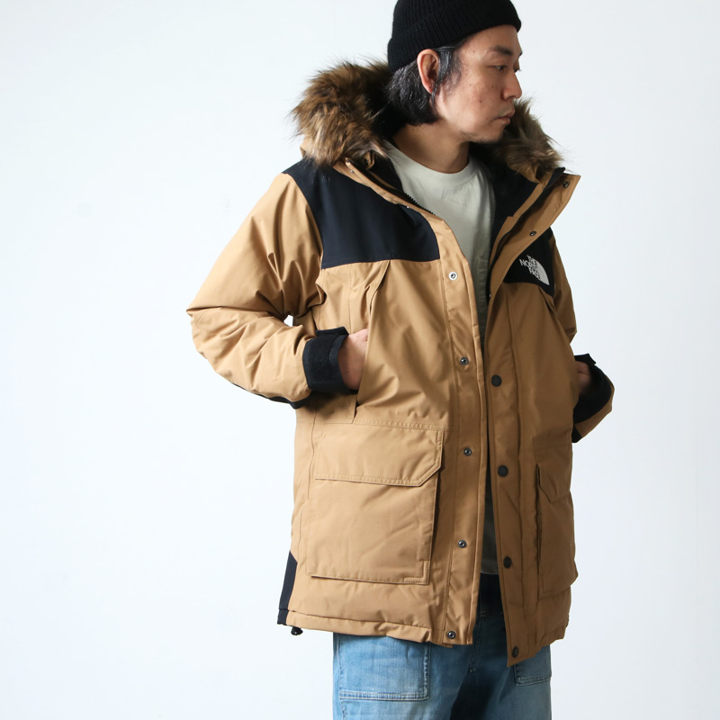 M The North Face Mountain Down Coat