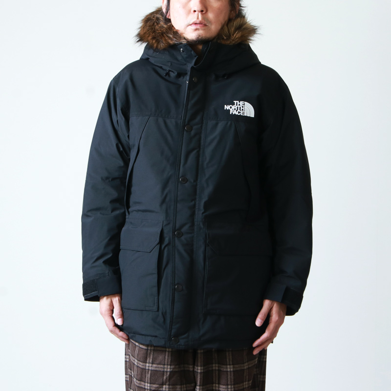 M The North Face Mountain Down Coat