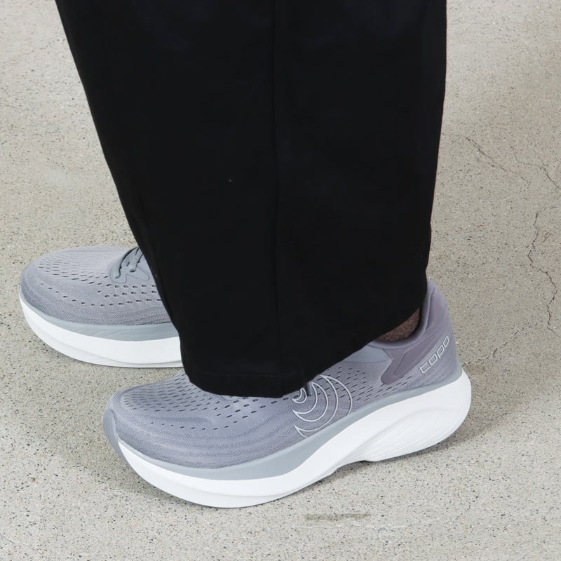 Topo Athletic(�ȥݥ�����ƥ��å�) ATMOS 2