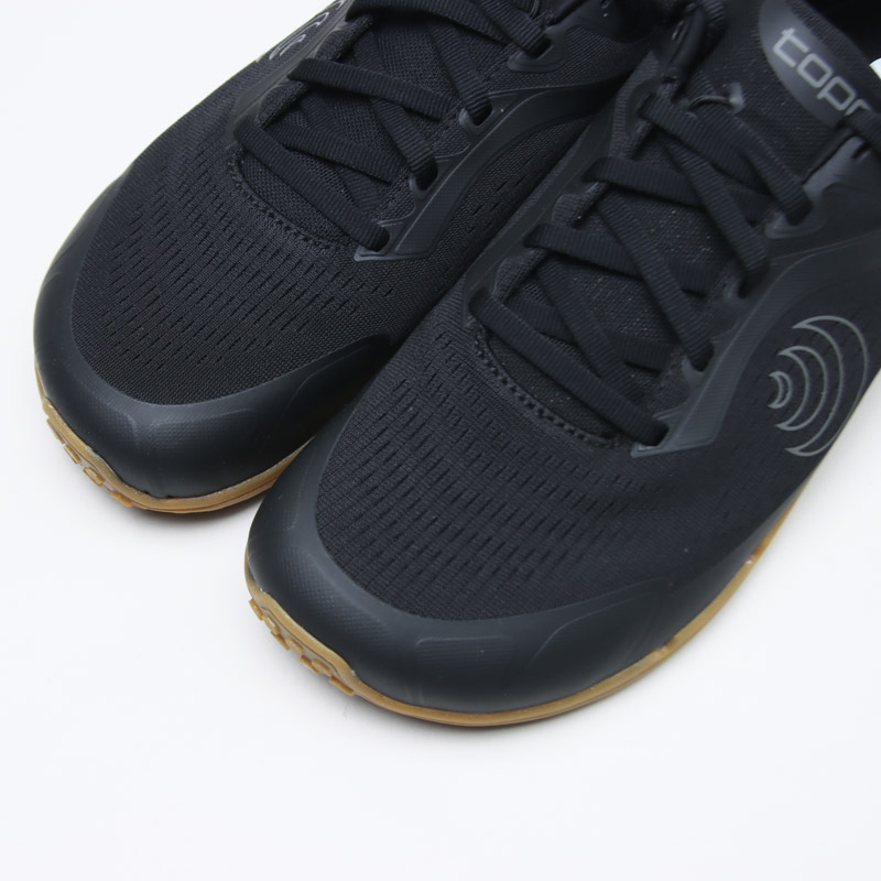 Topo Athletic(�ȥݥ�����ƥ��å�) CONNECT