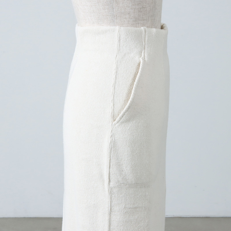 unfil (アンフィル) stretch raw silk ribbed-jersey pencil skirt