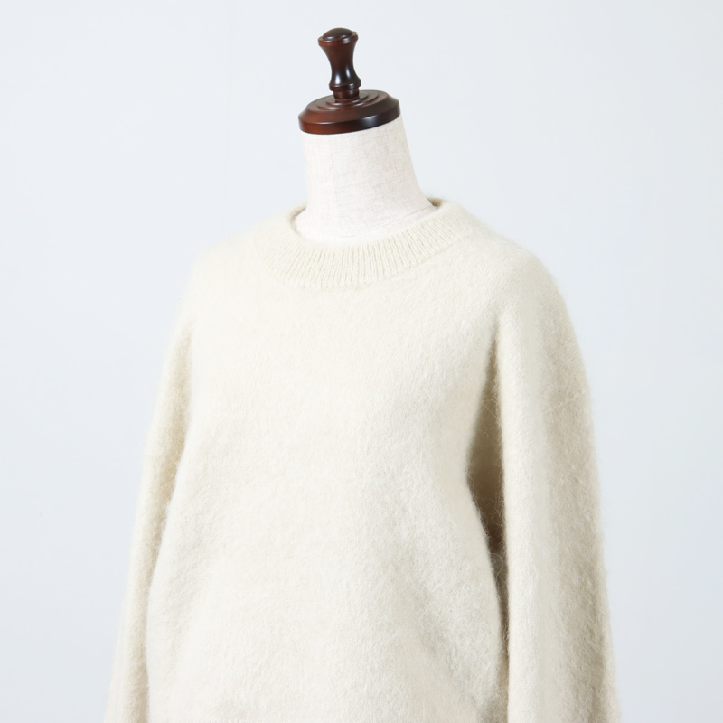 unfil(ե) royal baby alpaca fur cropped sweater