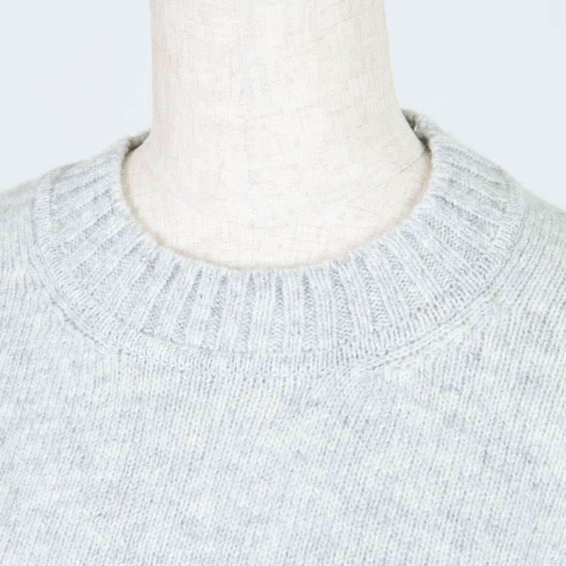 unfil(ե) fine lambs wool crew-neck P/O
