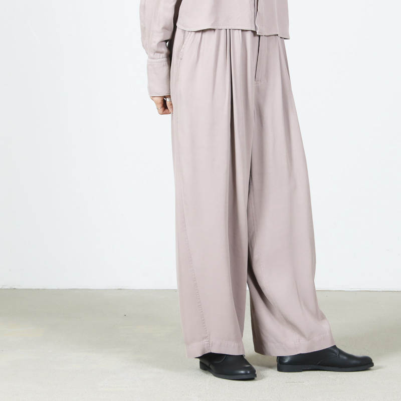 unfil(����ե���) rayon gabardine pigment washed BIG easy trousers