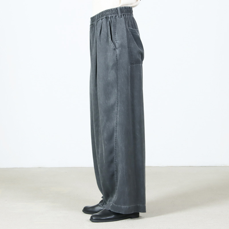 unfil(����ե���) rayon gabardine pigment washed BIG easy trousers