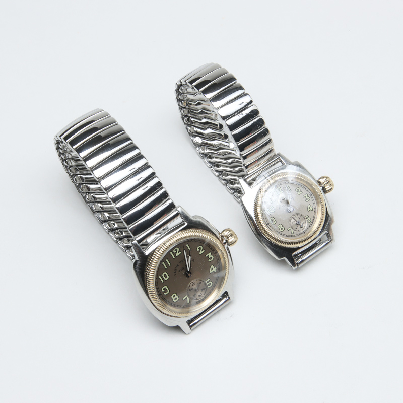 VAGUE WATCH CO.(å) Coussin Early Extension