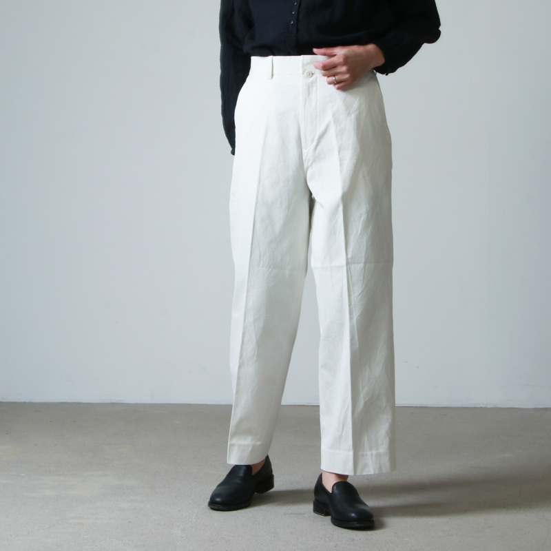 YAECA(䥨) CHINO CLOTH PANTS CREASED