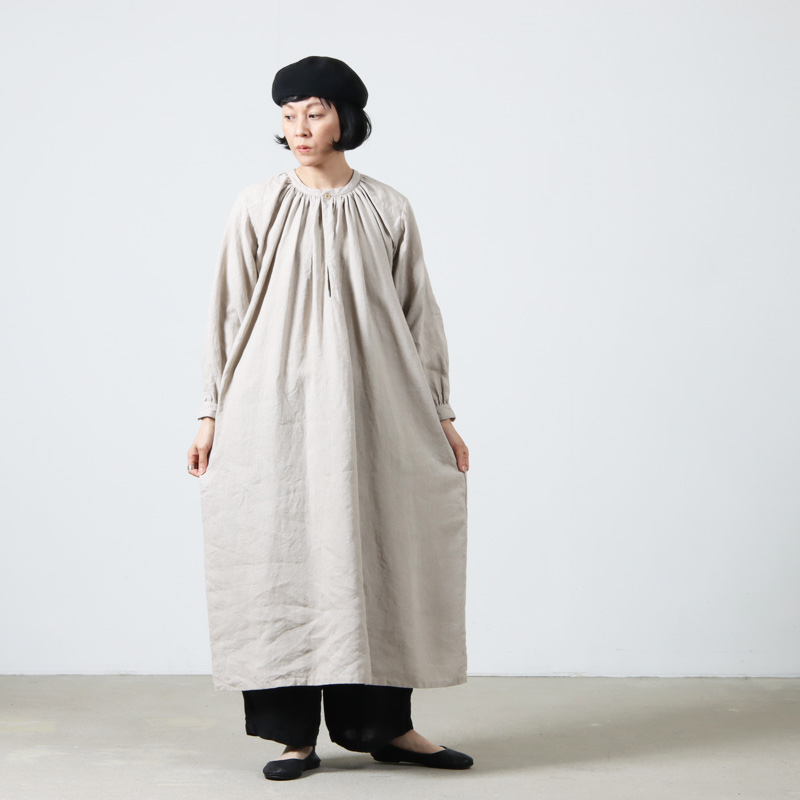 YAECA(䥨) WRITE GATHERED BLOUSE LONG