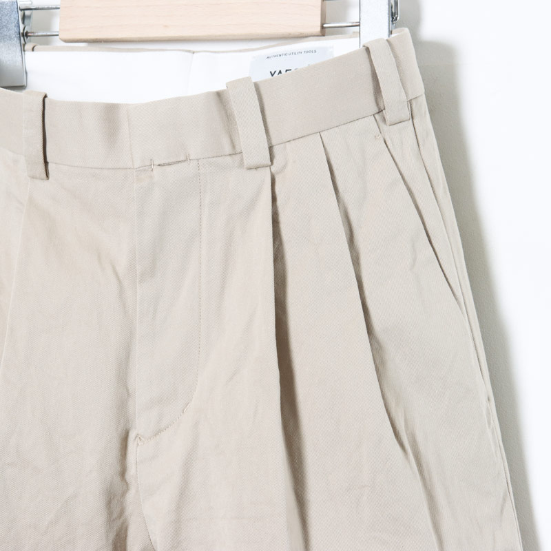 YAECA(䥨) CHINO CLOTH PANTS TWO TUCK TAPERED
