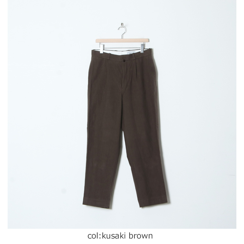 YAECA (ヤエカ) CHINO CLOTH PANTS TUCK TAPERED kusaki brown ...