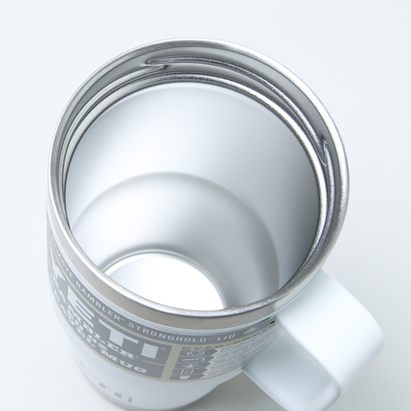YETI(�����ƥ�) 20 oz TRAVEL MUG